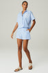 SHORTS LISTRADO AZUL CLARO